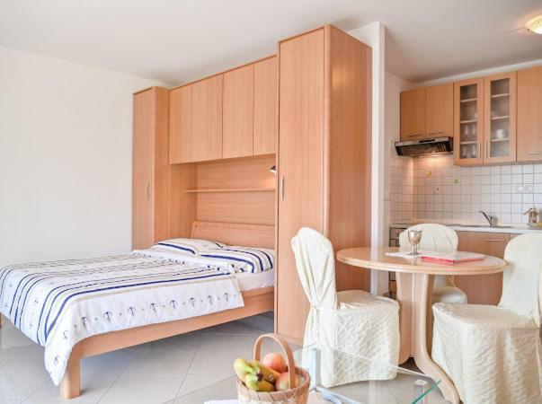 Apartments Villa Slavica Ičići 외부 사진